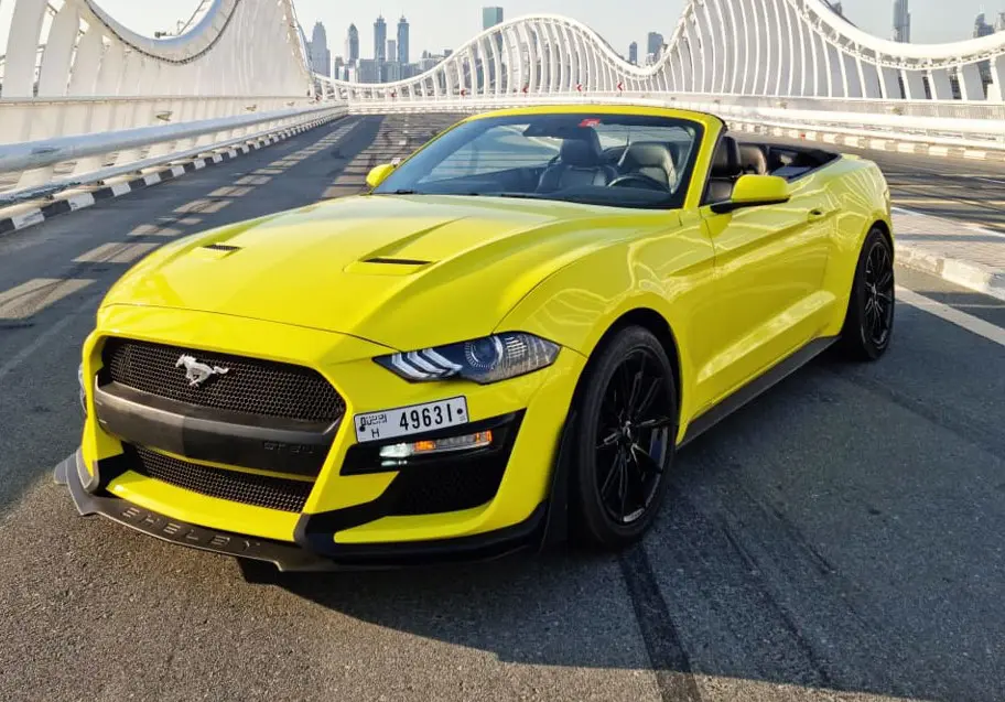 Rent Ford Mustang