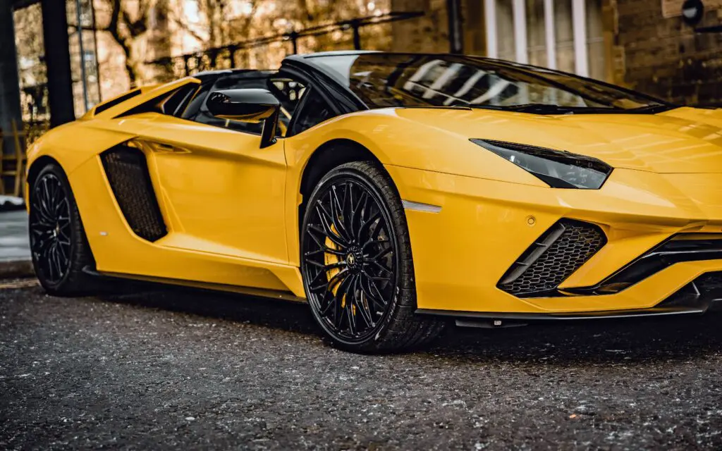 Rent a Lamborghini in Dubai 2 Rent a Lamborghini in Dubai