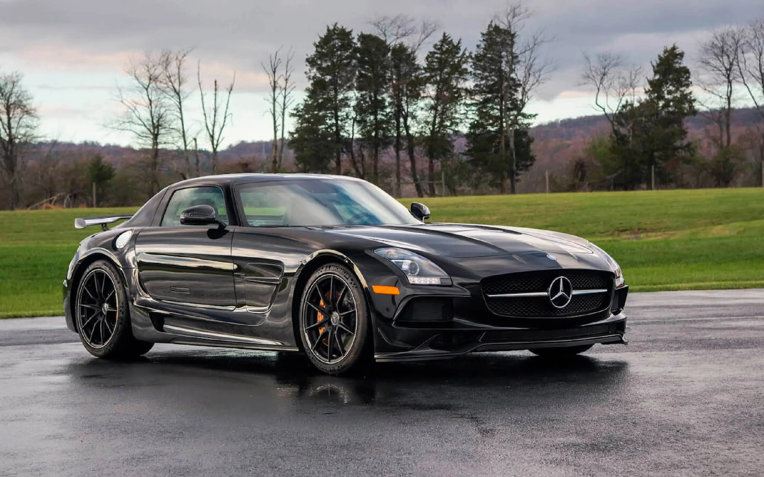Rent Mercedes Sports car