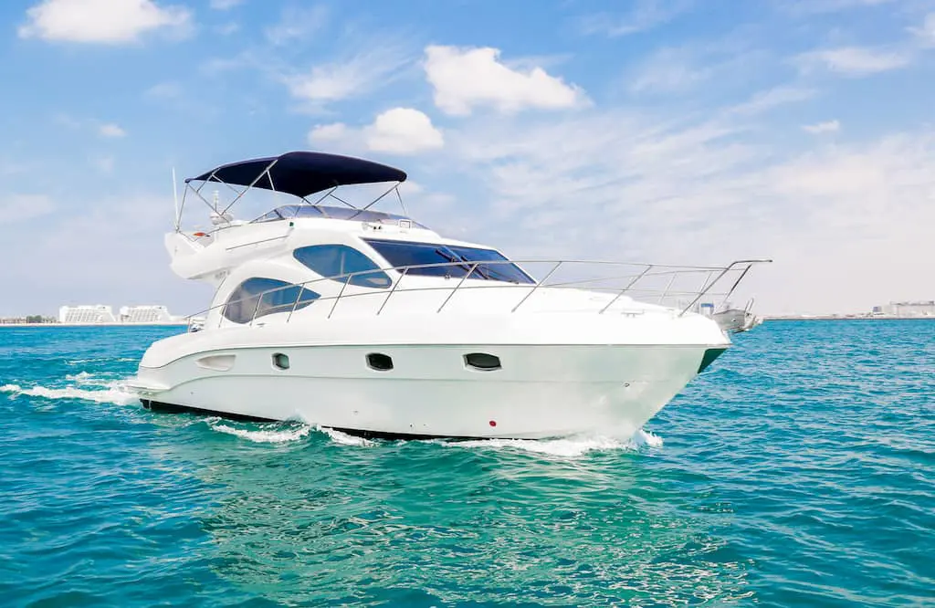 Yacht rental dubai 1