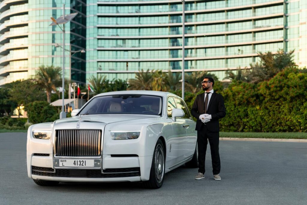 Rent a Abu Dhabi limousine now in cheap price rental available 1 limousine abudhabi
